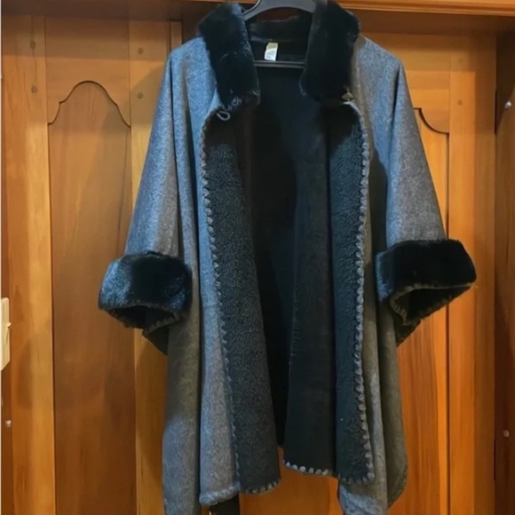 Ruana Poncho Cape Ecuador Alpaca wool One Size - Picture 4 of 9